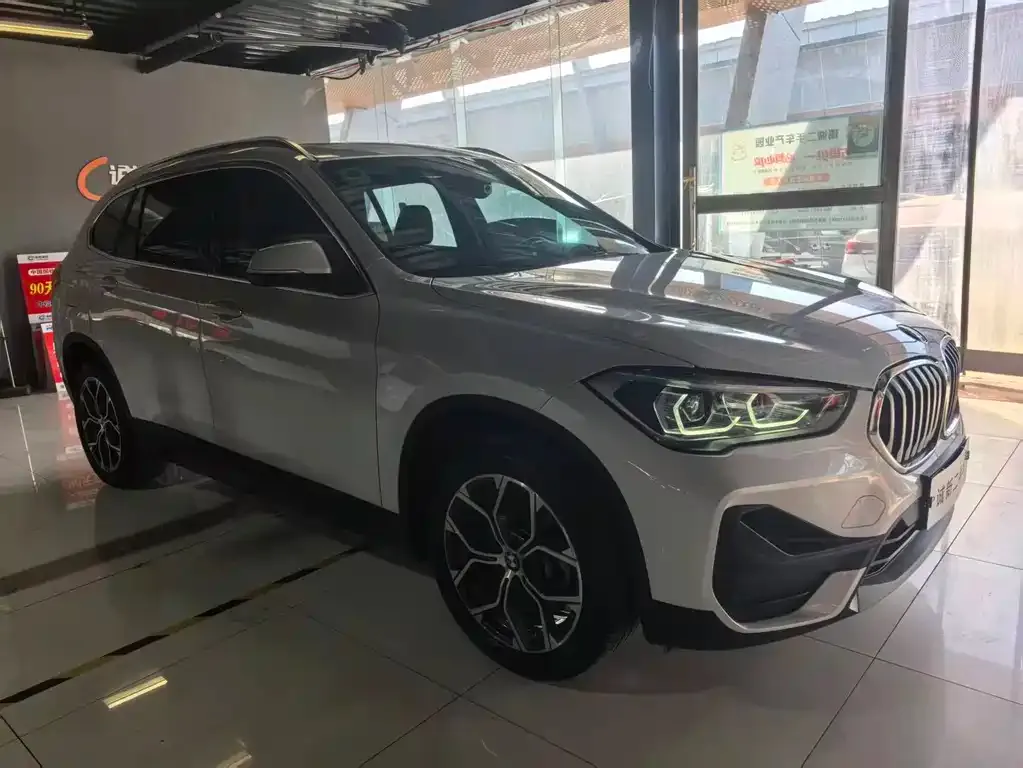BMW X1 2021 из CN, фото 9