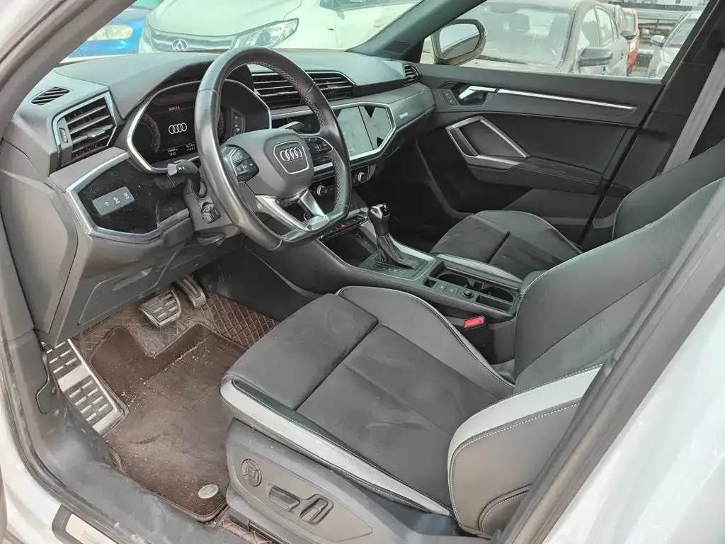 Audi Q3 2022 из CN, фото 5