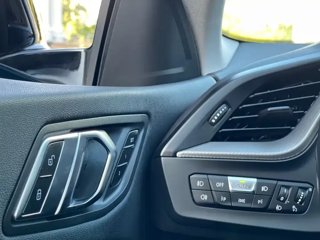 BMW 2 Series (Import) — фото 2