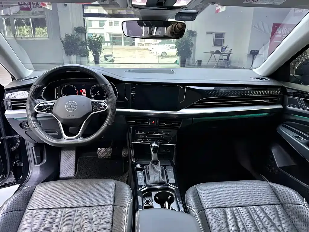 Volkswagen Passat — фото 4