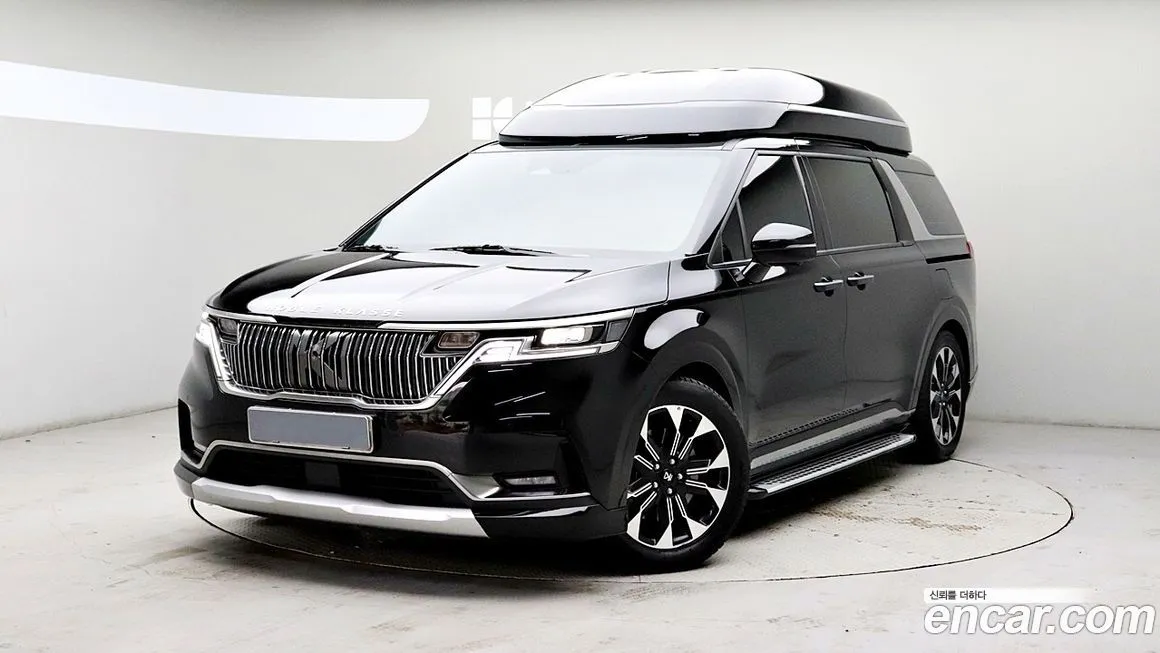 Kia Carnival — фото 1