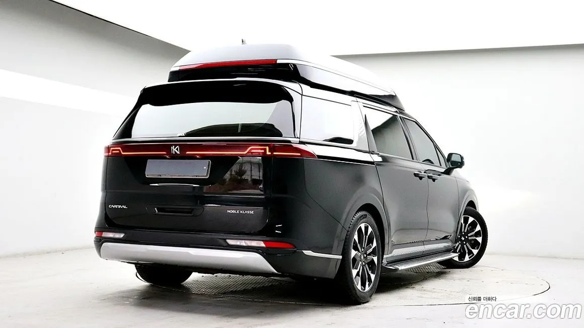 Kia Carnival — фото 5