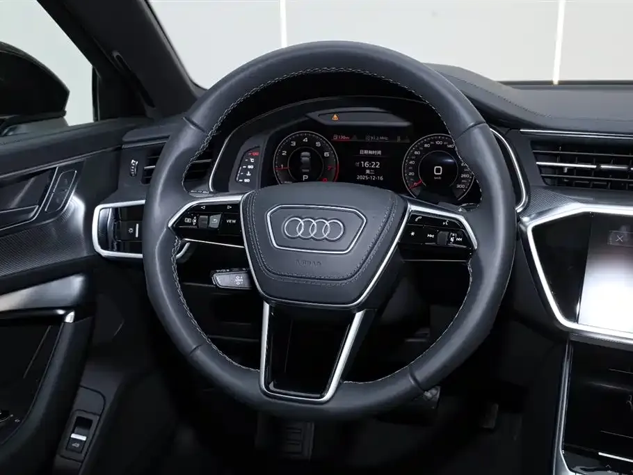 Audi A6L — фото 6