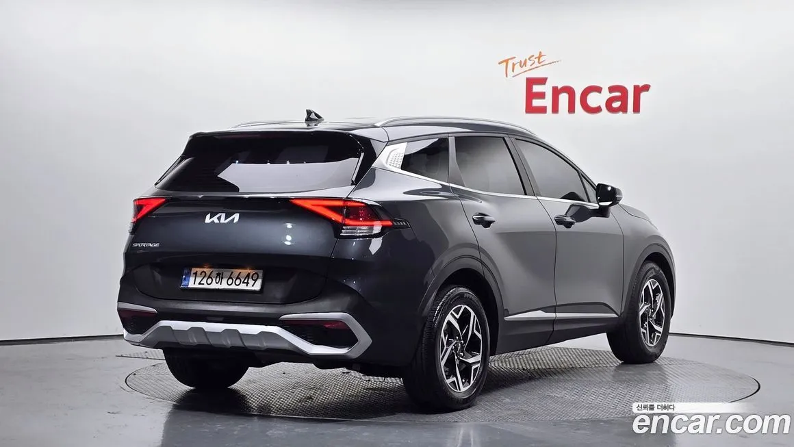 Kia Sportage — фото 9