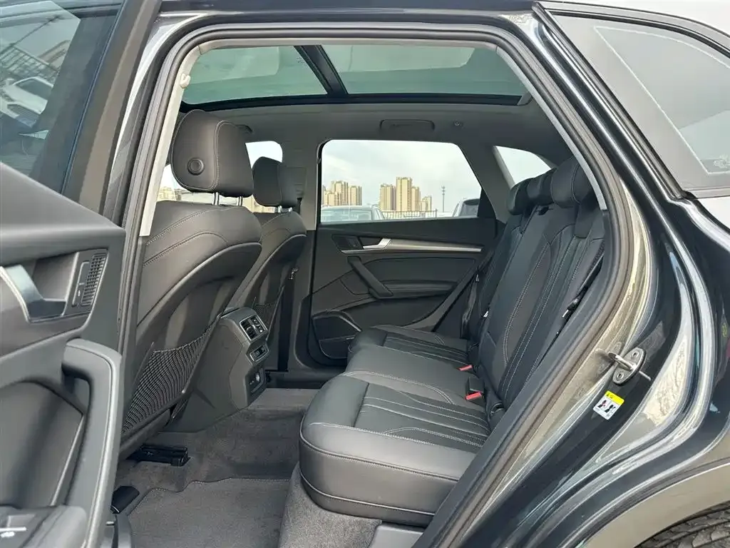 Audi Q5L 2022 из CN, фото 8