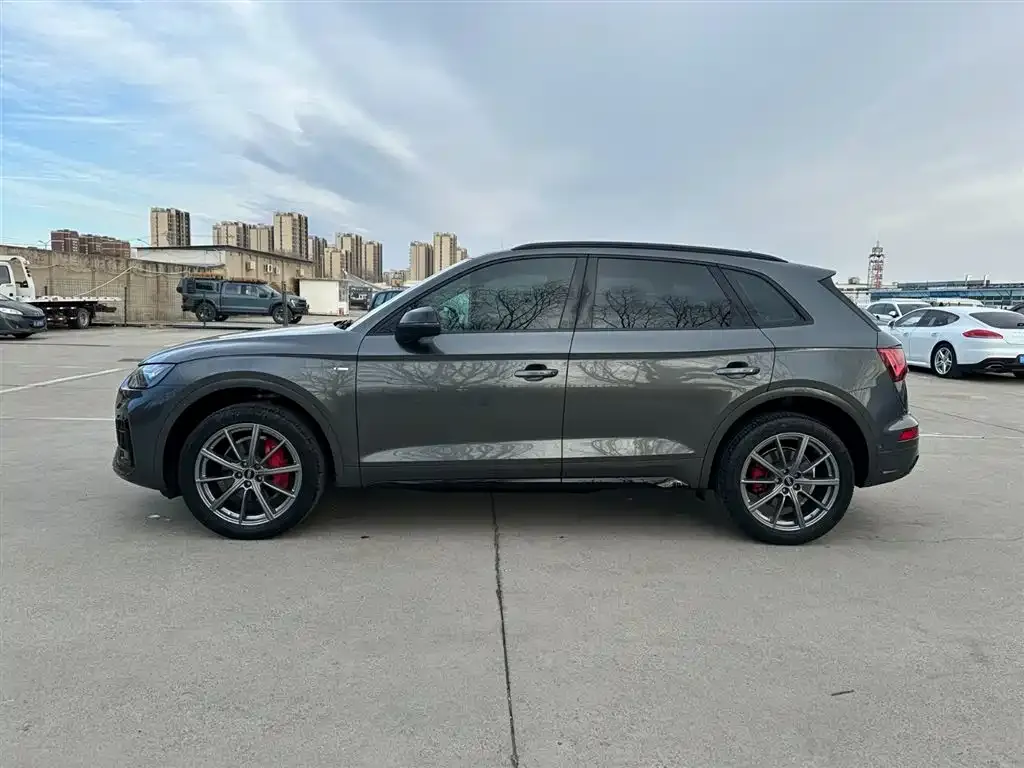 Audi Q5L 2022 из CN, фото 10