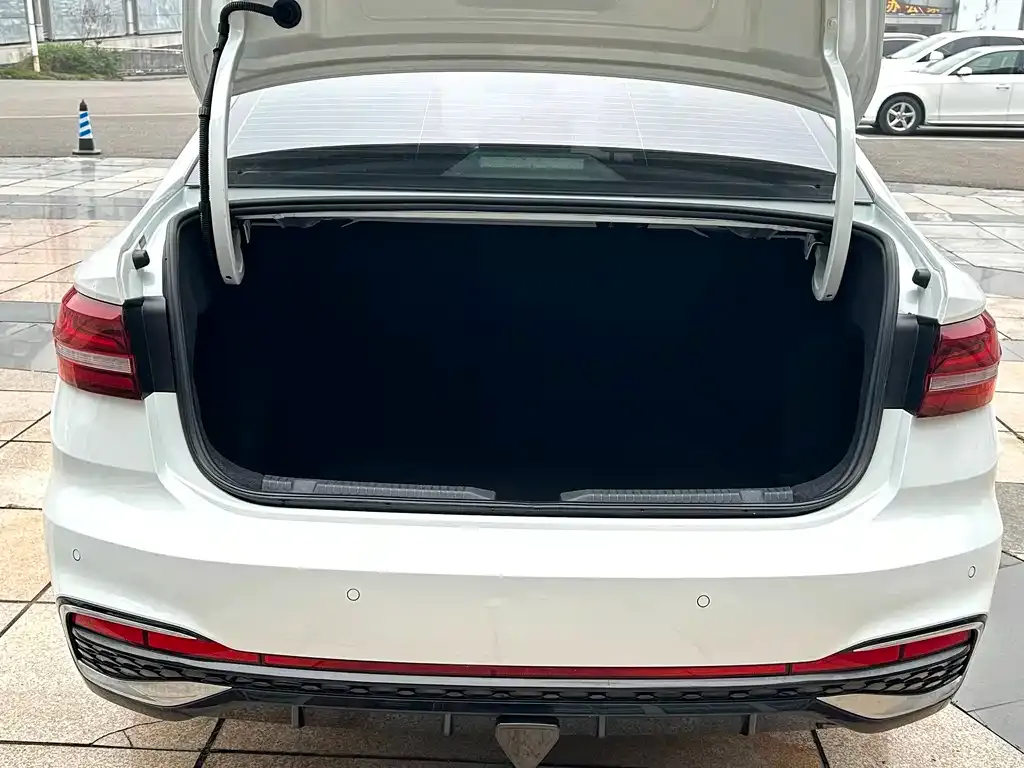 Volkswagen Lavida 2022 из CN, фото 8