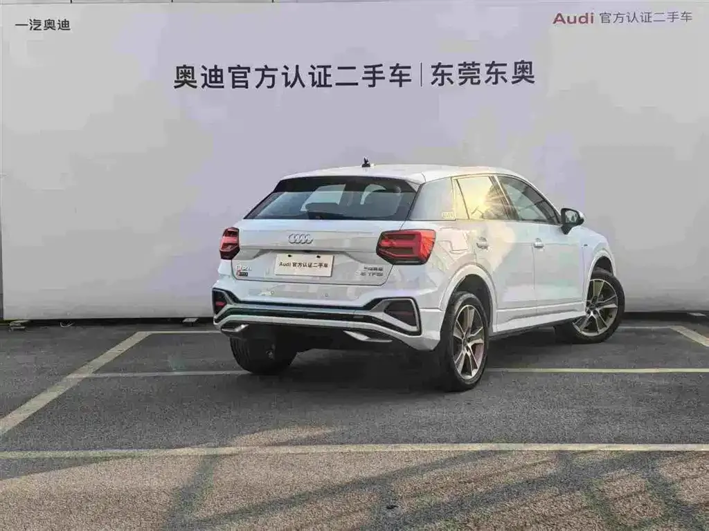 Audi Q2L 2023 из CN, фото 8