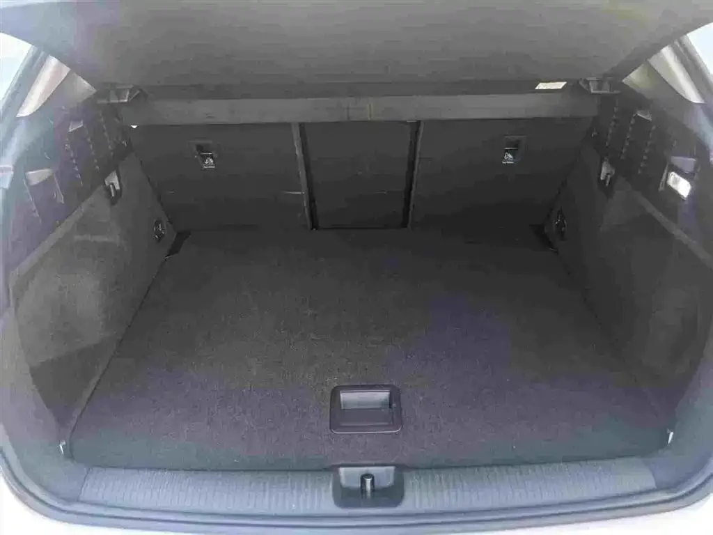 Audi Q2L 2023 из CN, фото 3