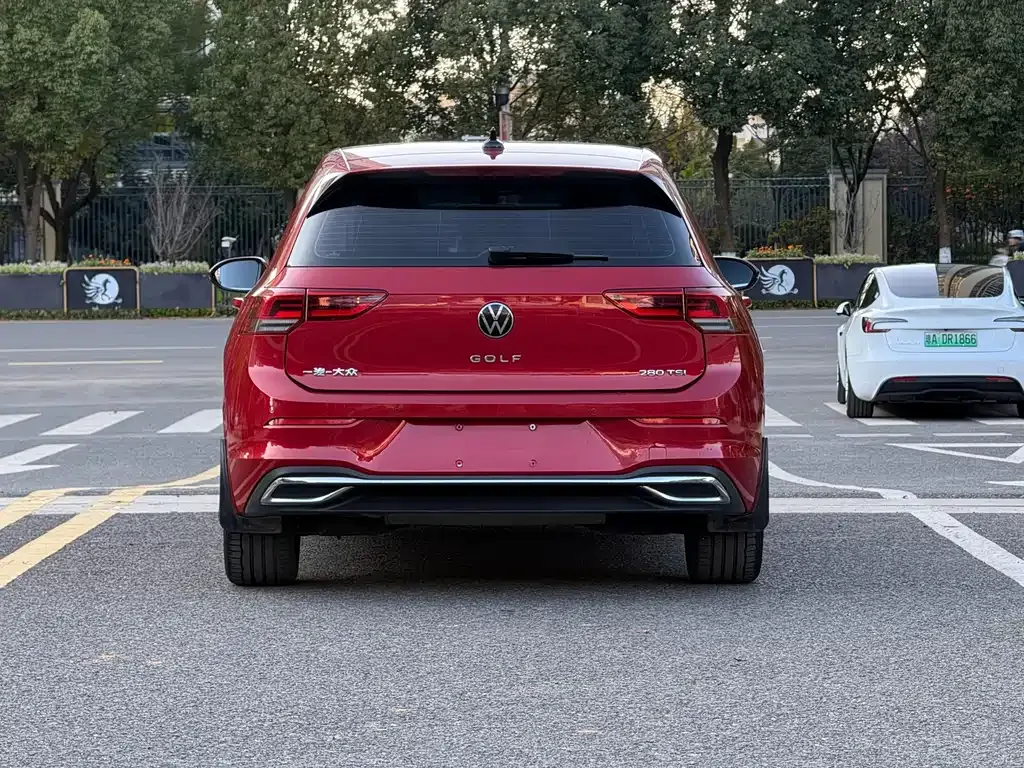 Volkswagen Golf 2022 из CN, фото 7