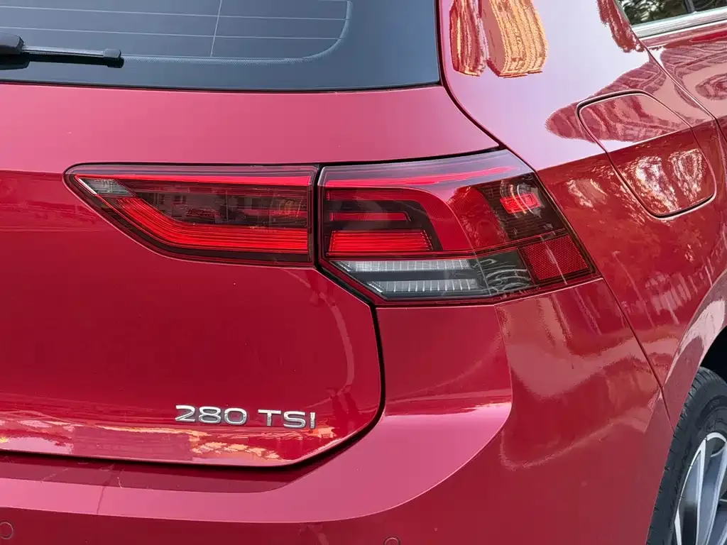 Volkswagen Golf 2022 из CN, фото 2