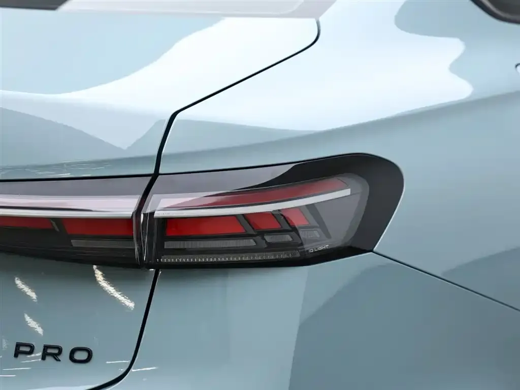 Volkswagen Passat 2024 из CN, фото 8