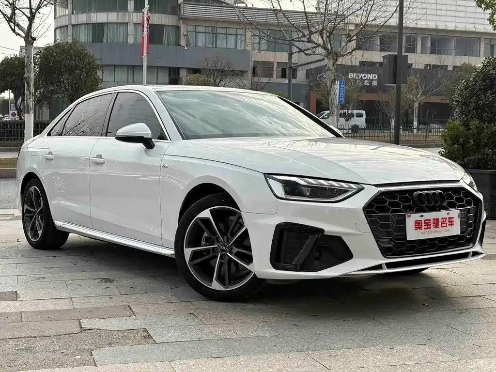 Audi A4L 2023 из CN, фото 7