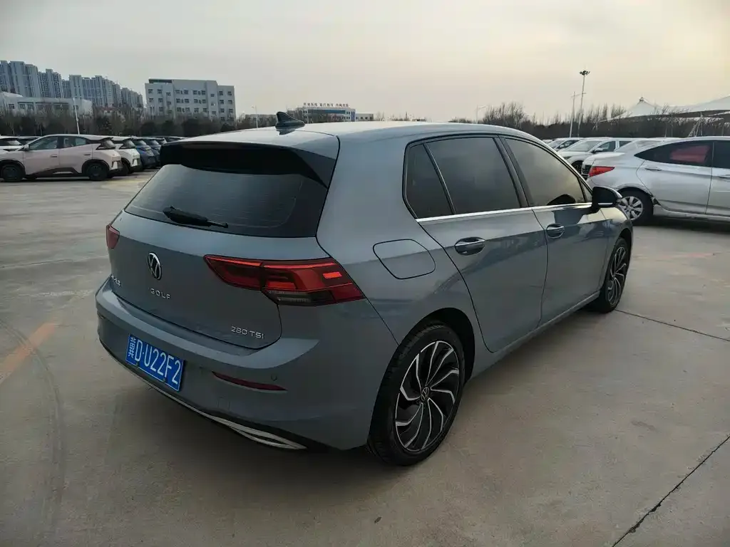 Volkswagen Golf 2022 из CN, фото 8