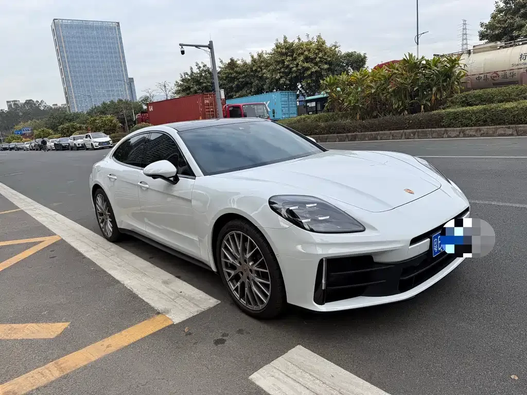 Porsche Panamera 2025 из CN, фото 7