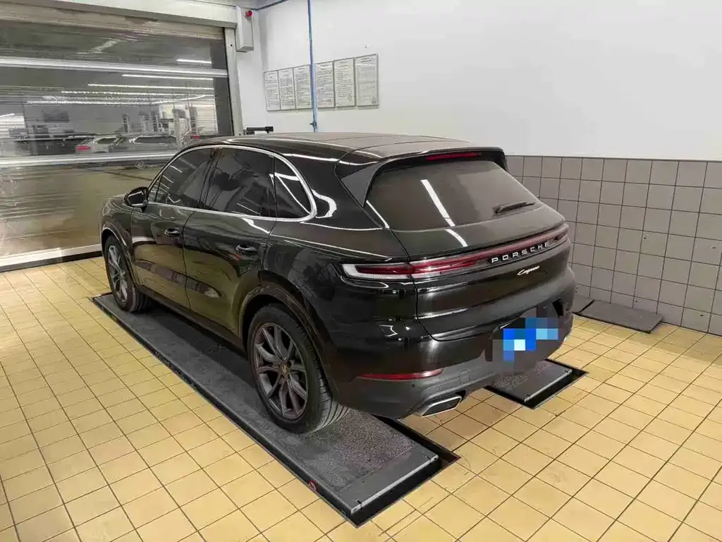 Porsche Cayenne 2023 из CN, фото 5