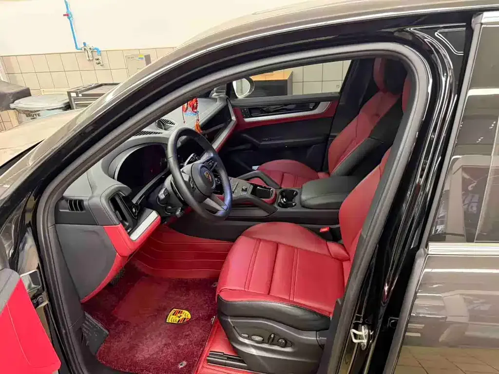 Porsche Cayenne 2023 из CN, фото 4
