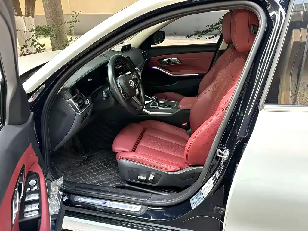 BMW 3 Series 2022 из CN, фото 6