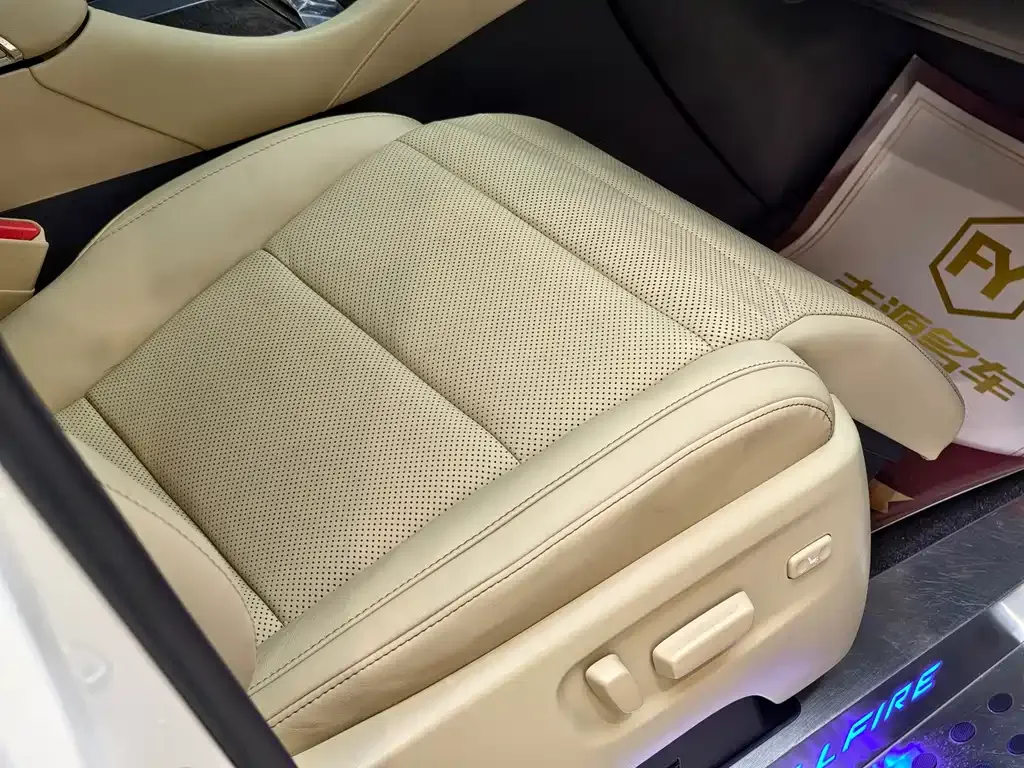 Toyota Vellfire 2021 из CN, фото 9
