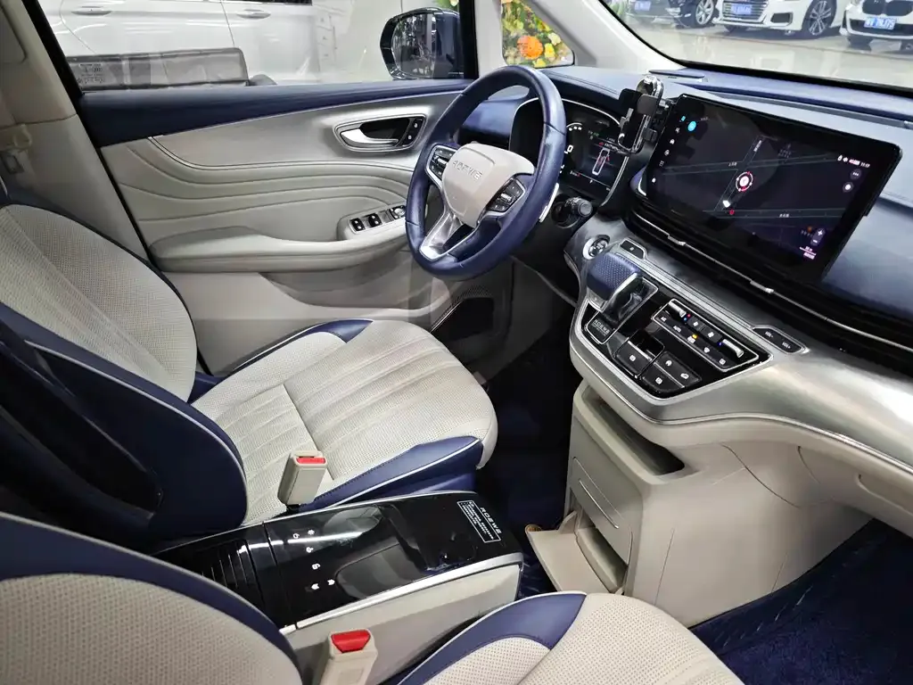 Roewe iMAX8 2021 из CN, фото 9