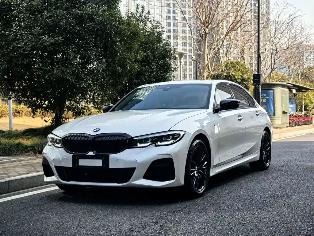 BMW 3 Series — фото 1