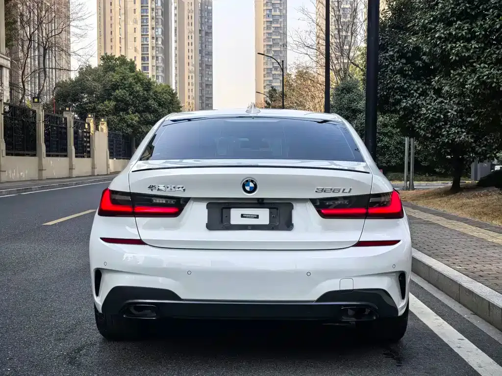 BMW 3 Series — фото 4