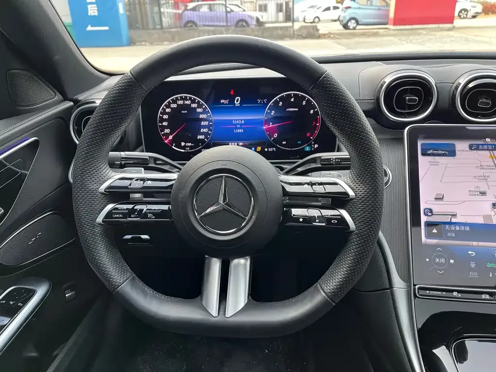 Mercedes-Benz C-Class — фото 10