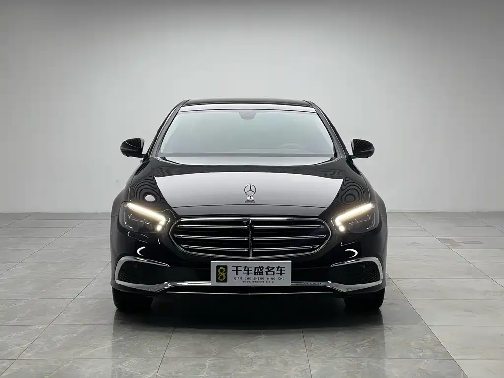 Mercedes-Benz E-Class — фото 5
