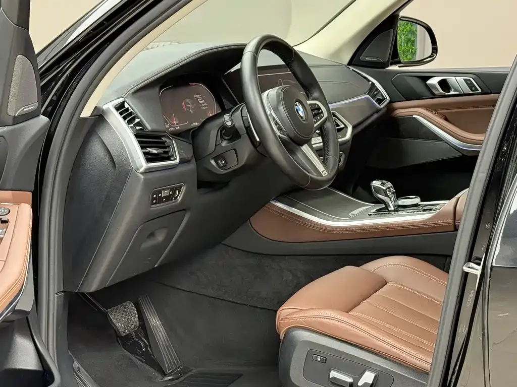BMW X5 (Import) — фото 8