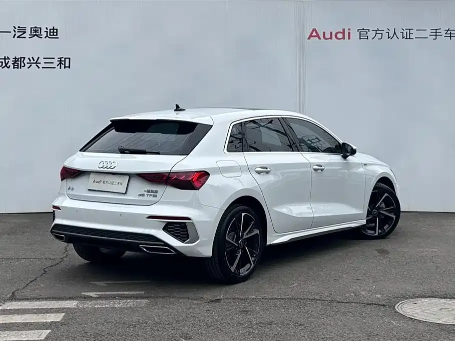 Audi A3 2023 из CN, фото 3