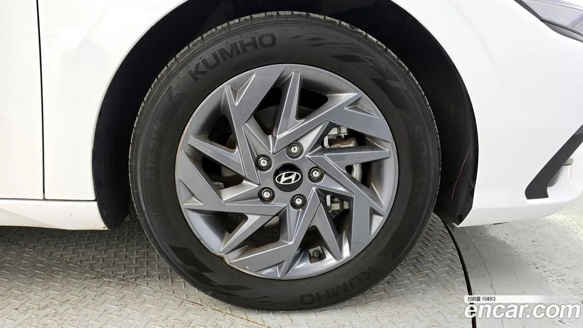 Hyundai AVANTE — фото 4