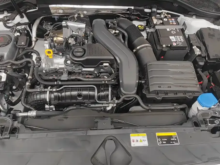 Audi Q2L 2025 из CN, фото 9