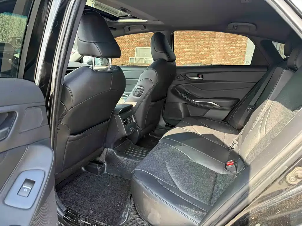 Toyota Avalon 2022 из CN, фото 4