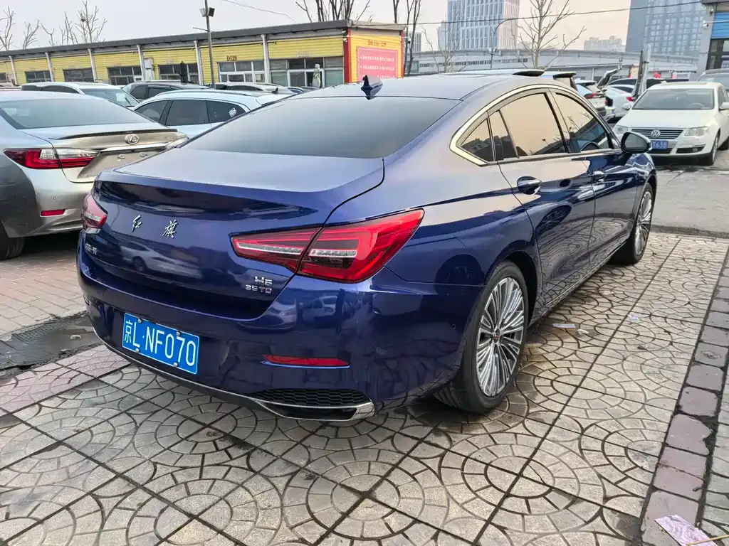Hongqi H5 — фото 2