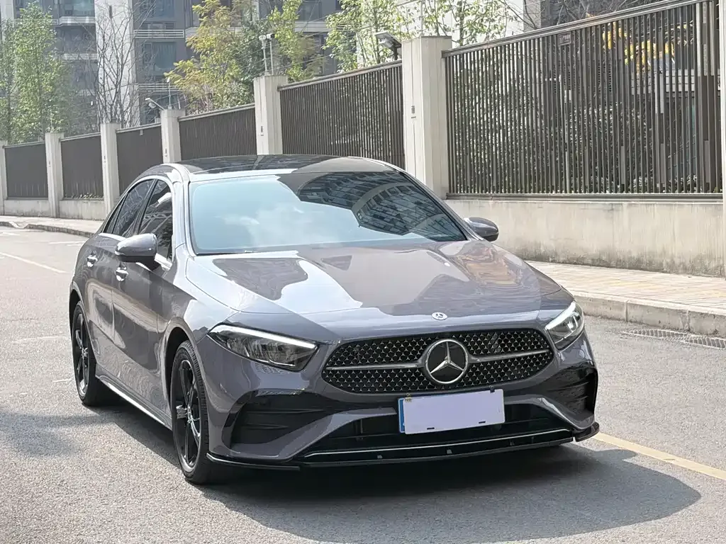 Mercedes-Benz A-Class — фото 10