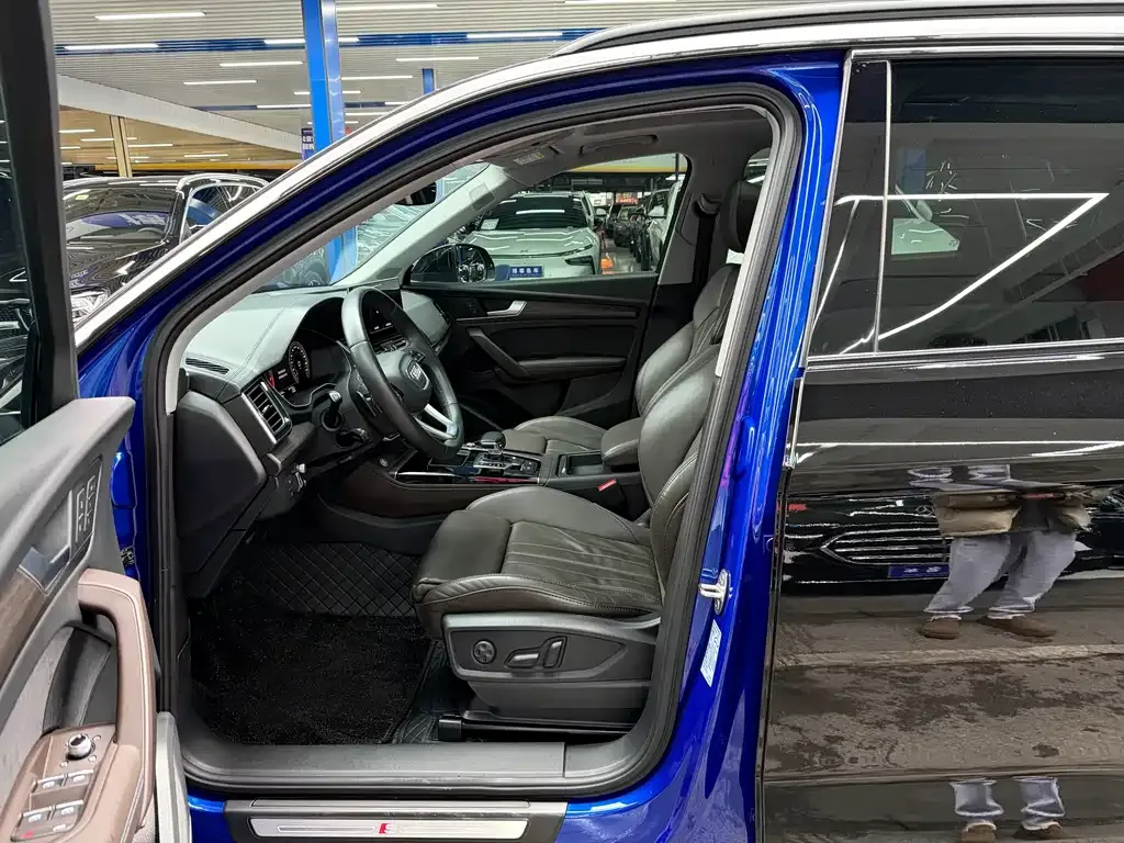 Audi Q5L 2023 из CN, фото 8