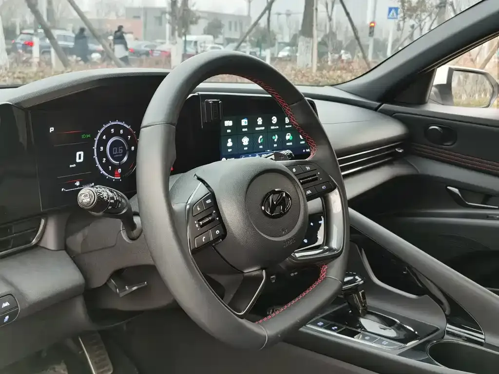 Hyundai Elantra 2024 из CN, фото 5