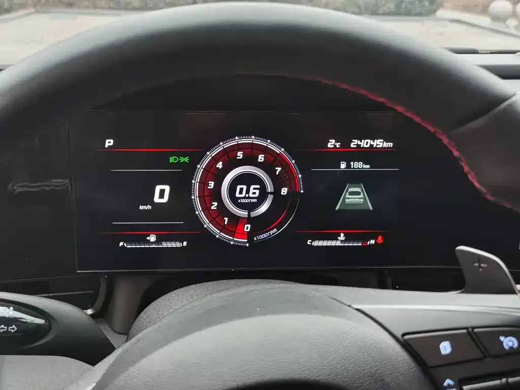 Hyundai Elantra 2024 из CN, фото 2