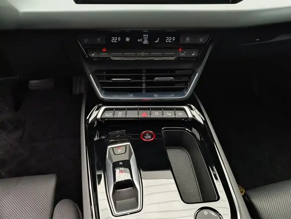 Audi e-tron GT 2024 из CN, фото 3