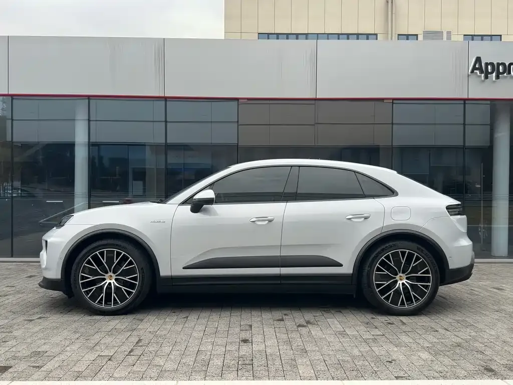 Porsche Macan EV — фото 7