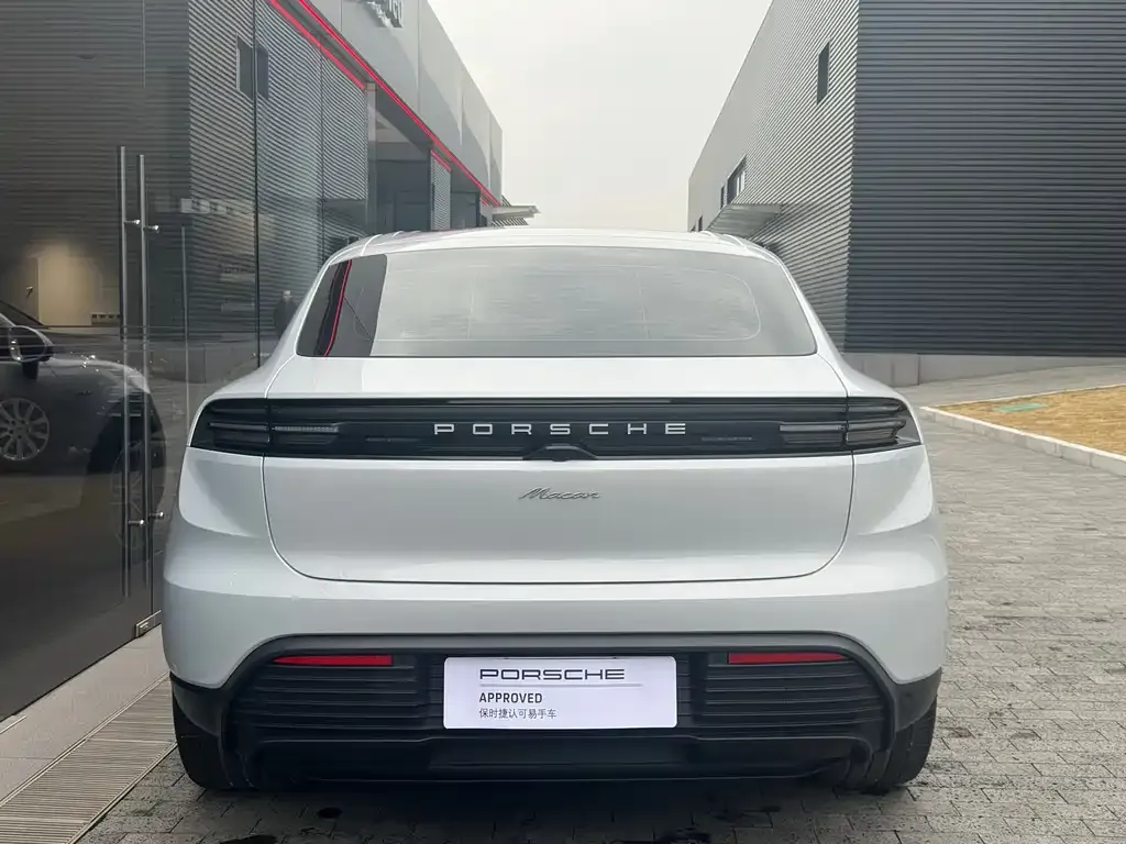 Porsche Macan EV — фото 8