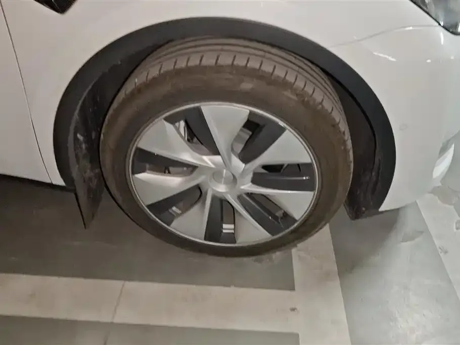 Tesla Model Y 2023 из CN, фото 3