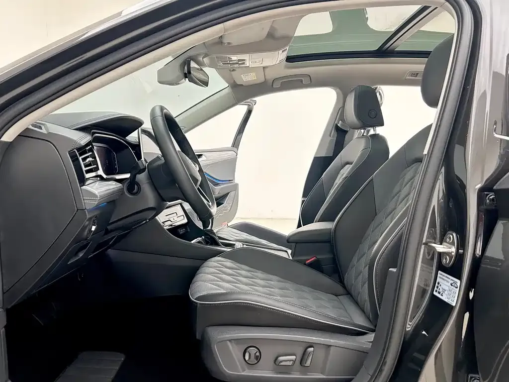 Volkswagen Sagitar 2023 из CN, фото 10