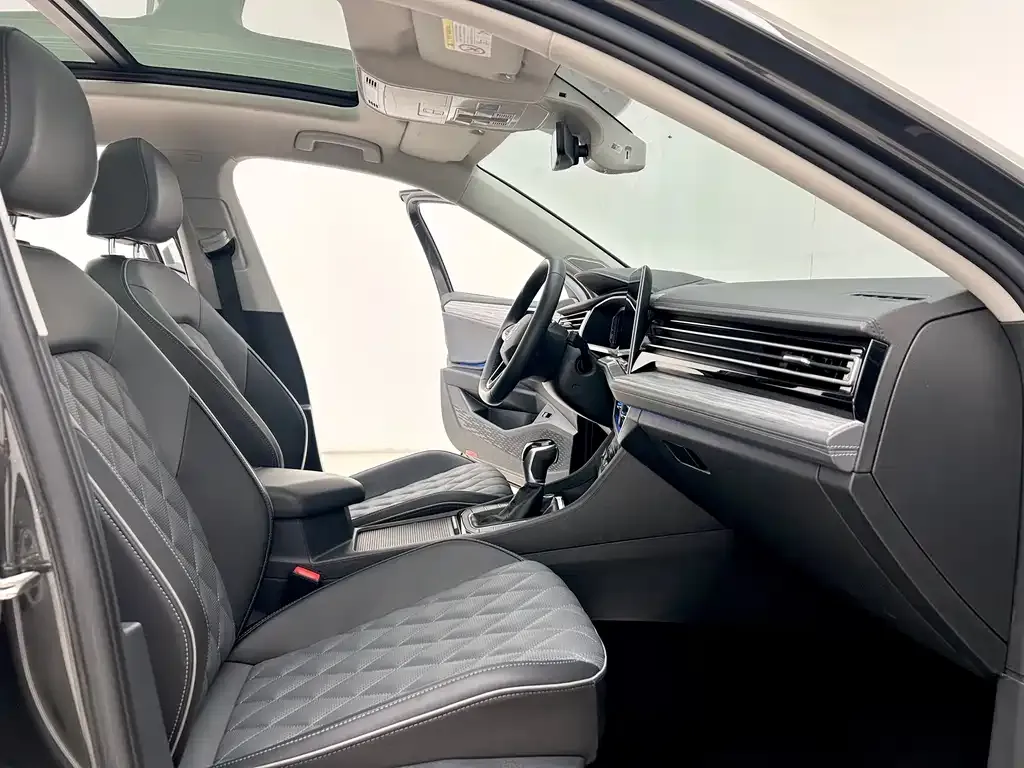 Volkswagen Sagitar 2023 из CN, фото 9