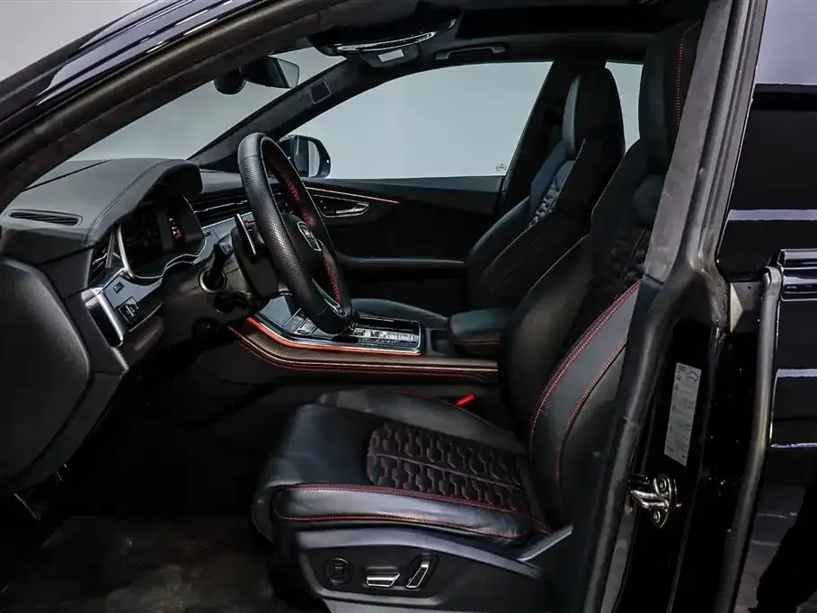 Audi RS Q8 2022 из CN, фото 7