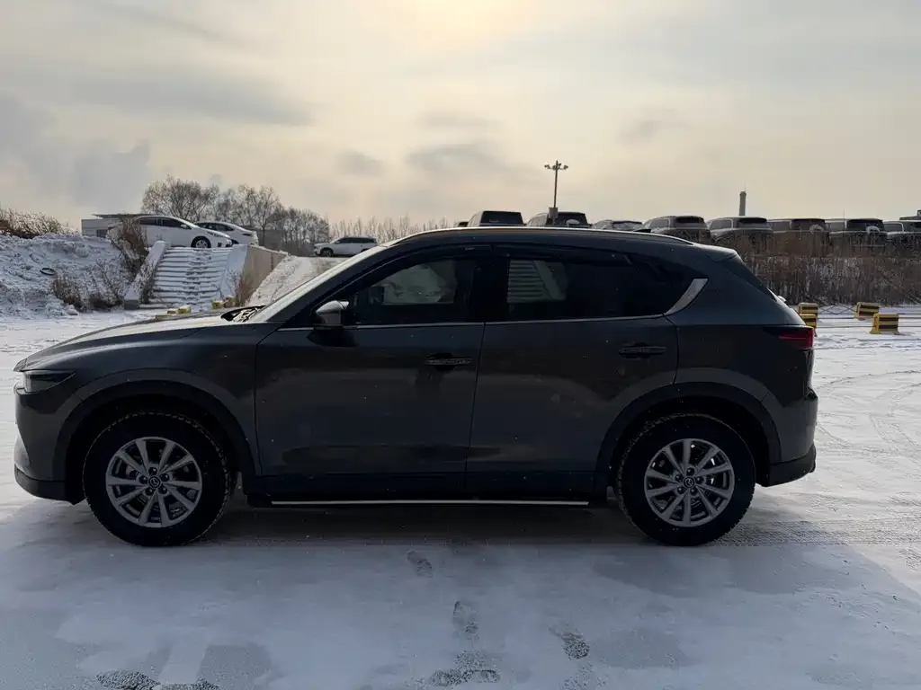 Mazda CX-5 2023 из CN, фото 2