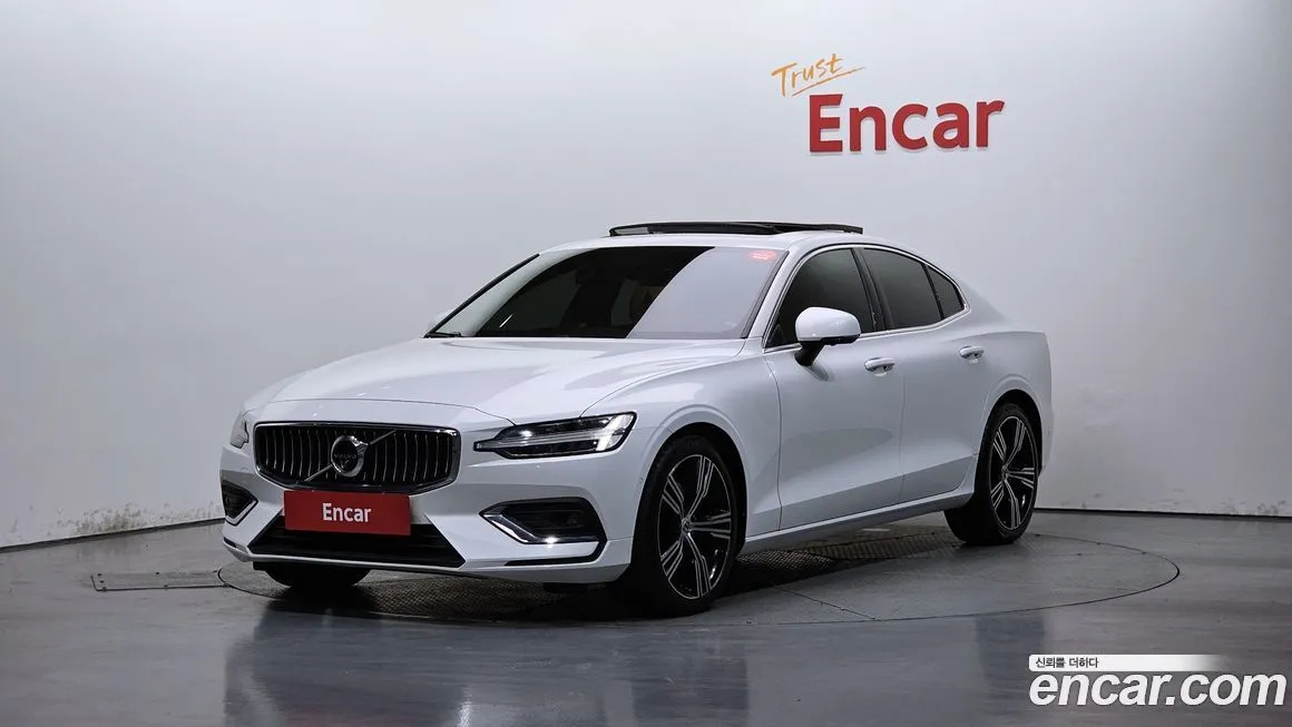 Volvo S60 2022 из KR, фото 1