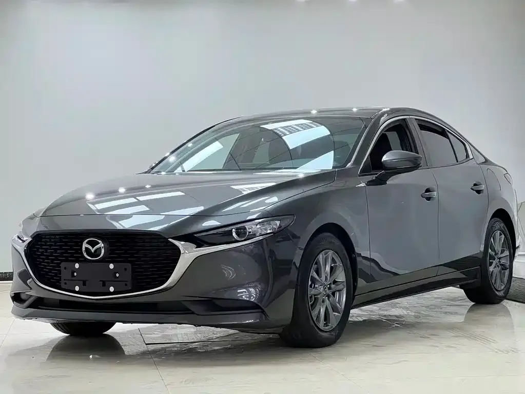 Mazda 3 Axela — фото 1