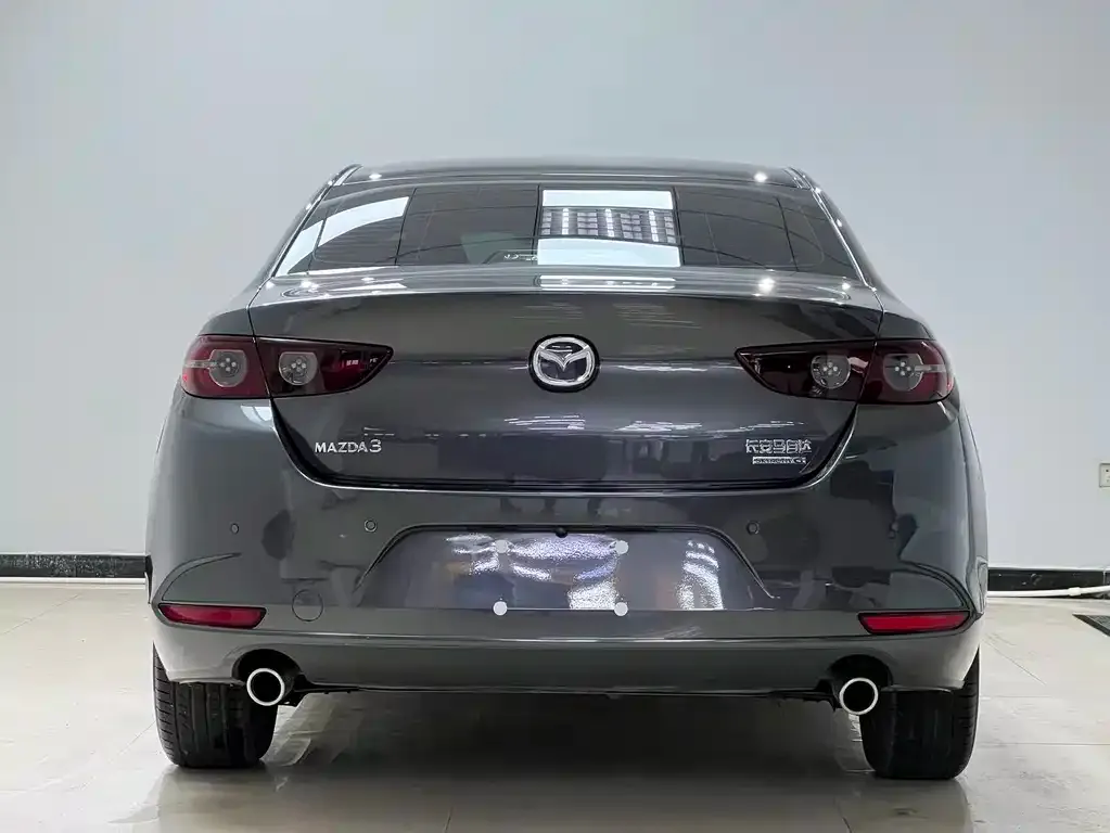 Mazda 3 Axela — фото 2