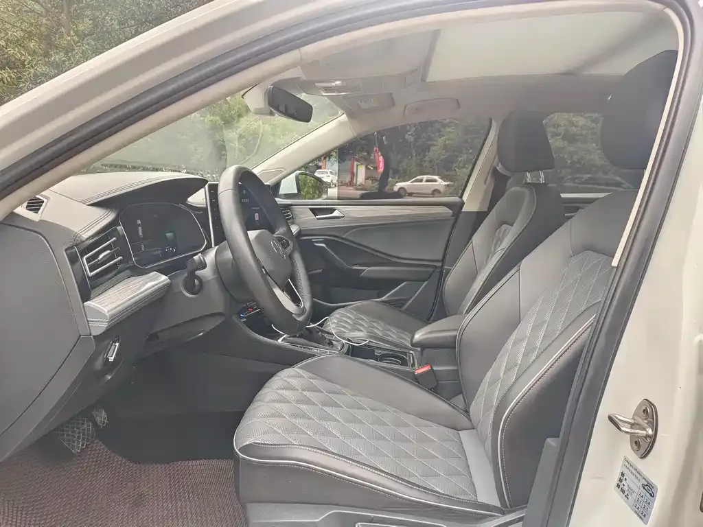 Volkswagen Sagitar 2023 из CN, фото 2
